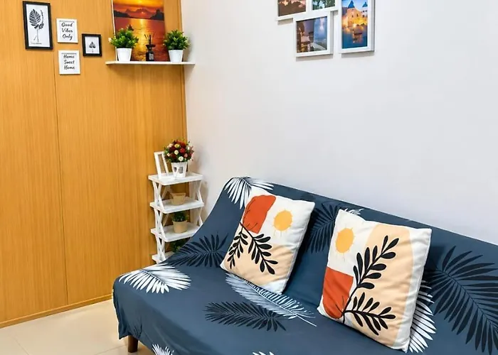 Partyzy Staycation Манила